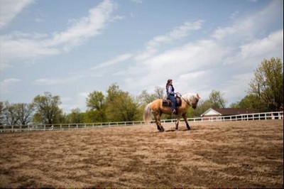 William Woods equestrian students train for western competition.
