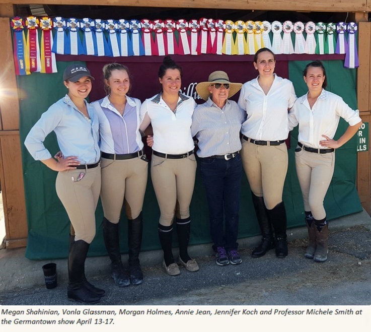 Bachelors in Equestrian students compete at Germantown show